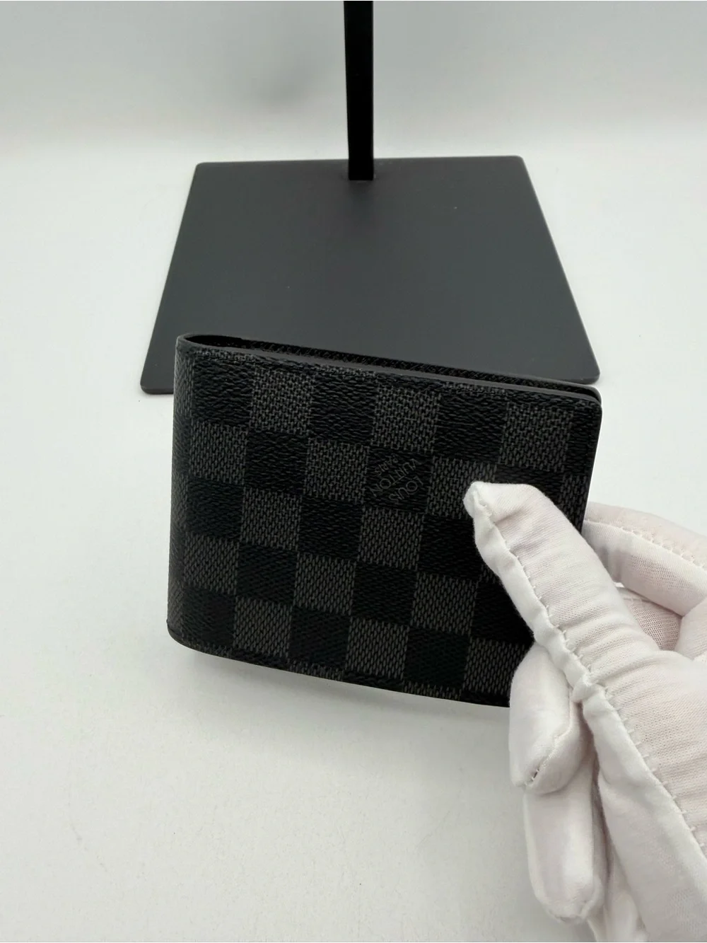 Louis Vuitton Damier Bi Fold Wallet